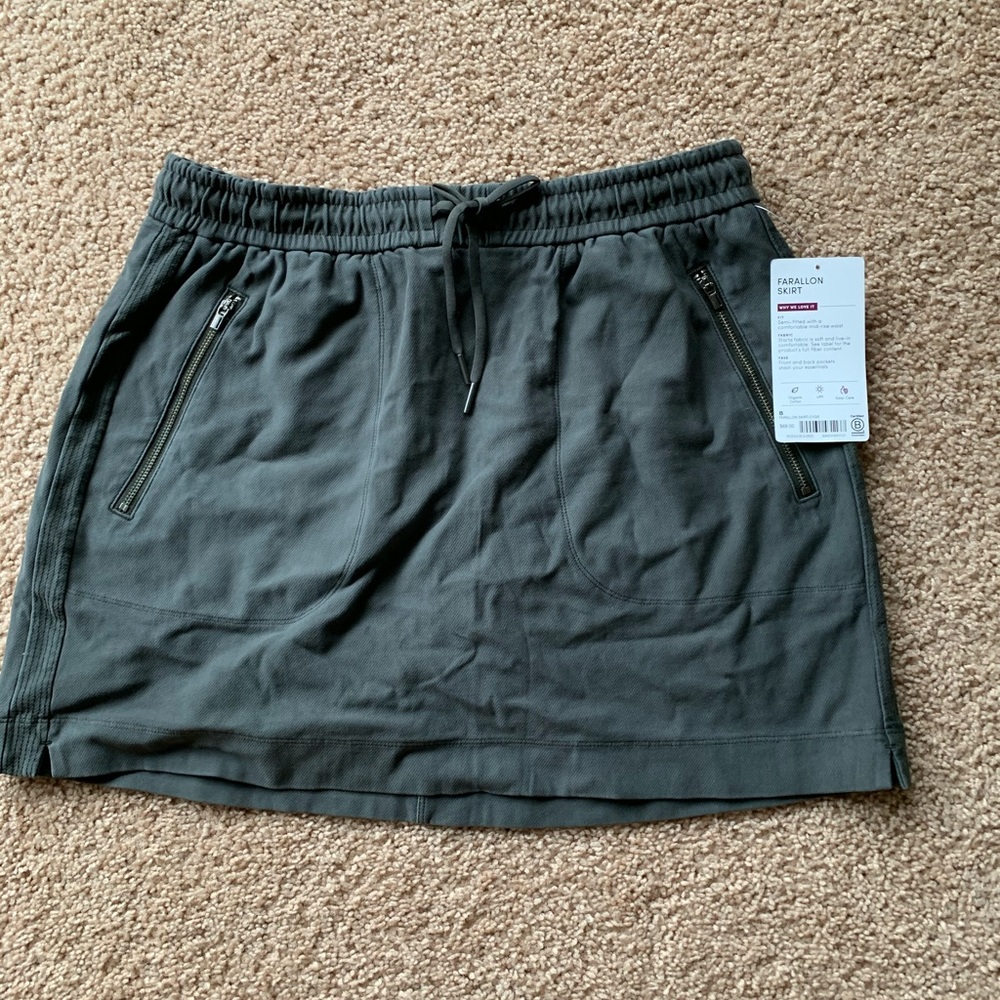 Athleta NWT farallon skirt size 8